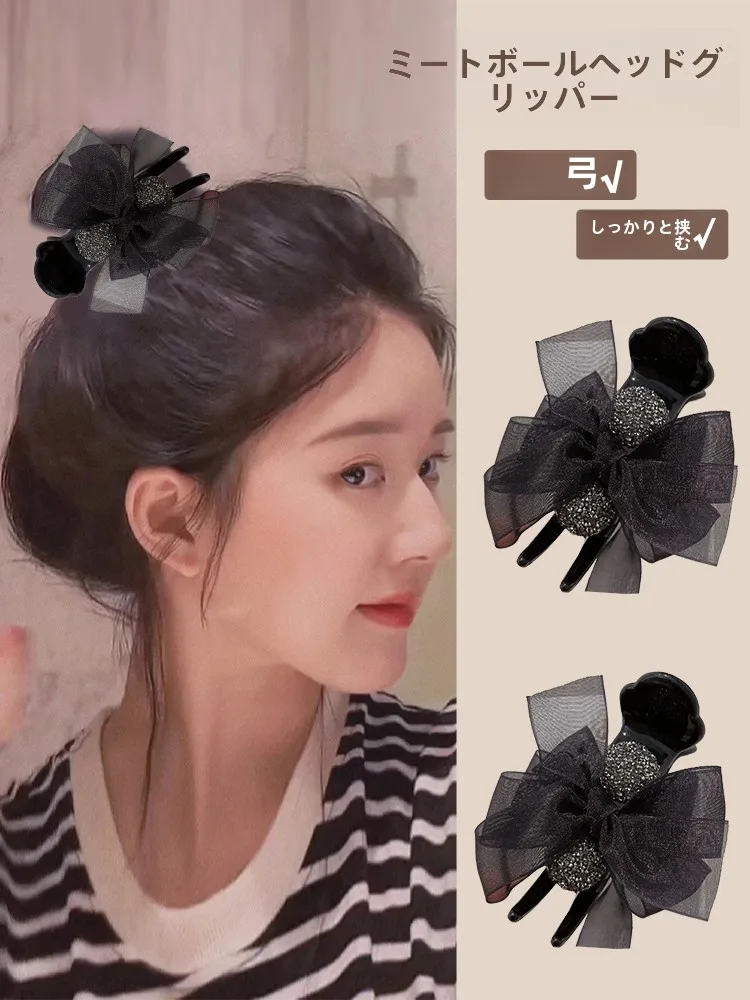 リボンデザインのヘアクリップ：後頭部用・丸みのある形の髪飾りの実用性と選定基準