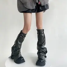 個性的なレザー脚カバー【サイドボタン付き・ストレートブーツカバー】