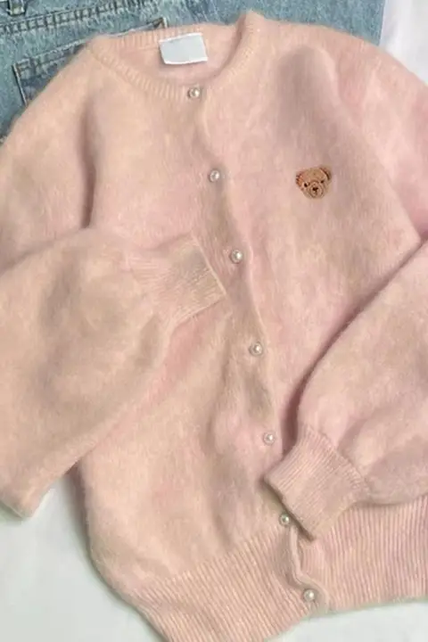 可愛いクマ刺繍のマハ毛ニットカーディガン【ピンク・秋冬用・極上の柔らかさ】