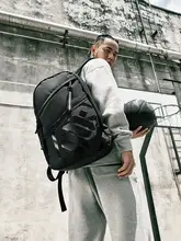 LINING リュック デイパック メンズ レディース 大容量 軽量 PC収納 通学 通勤 アウトドア 「Li-Ning」