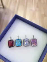 ジルコンペンダントネックレス【軽やか・デザイン性・鎖骨の美しさを引き立てる】