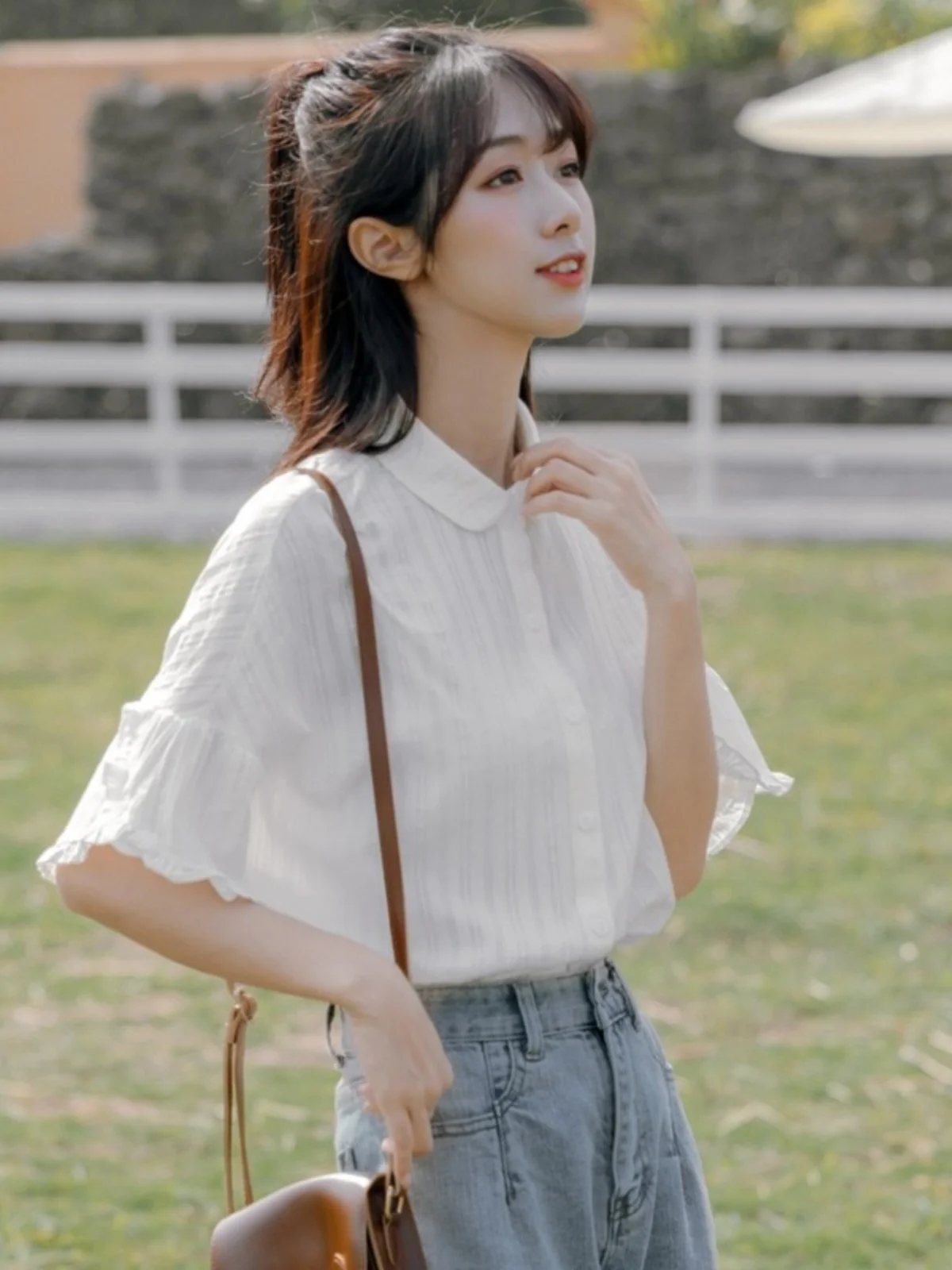 明るい服を選ぶときに迷うなら、この1着で解決できる？