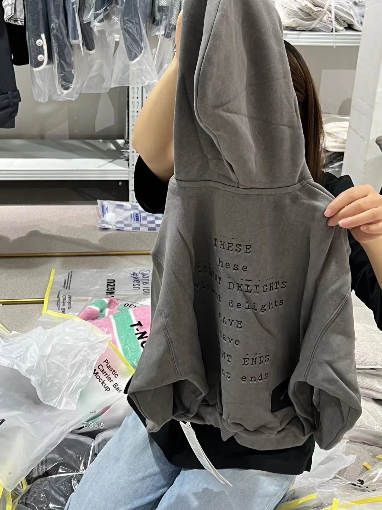 韓国子供服 男の子用フード付きトレーナー：秋用カジュアルスタイルの実用性と機能性を徹底検証