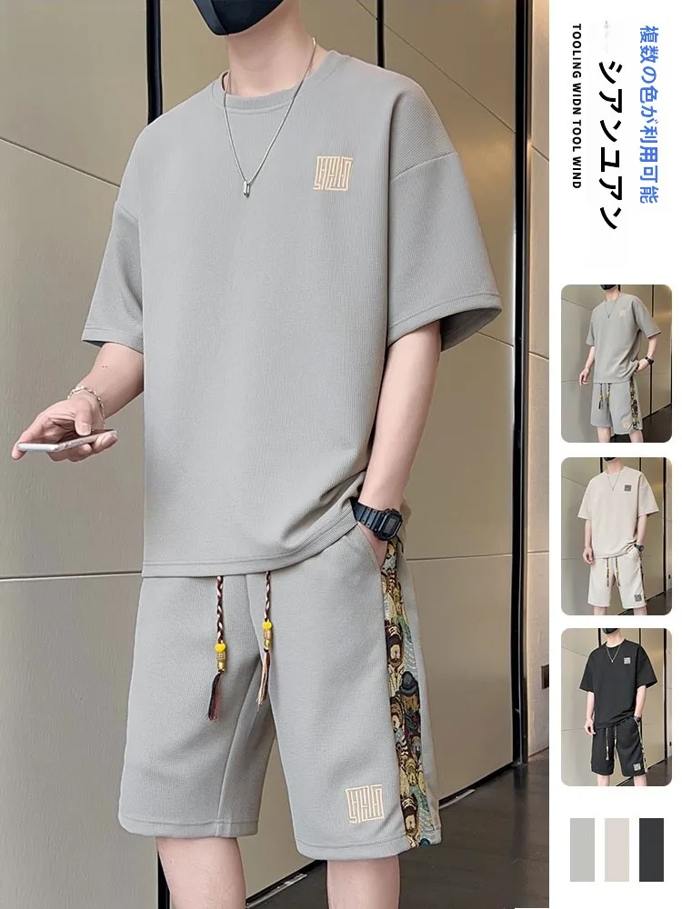 元宿街头 トレーナー シャツ：夏用短袖刺繍デザインのゆったりフィットスタイル