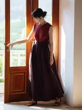 美しいデザインのリネン調キャミソールワンピース【調整可能なスカート・モカ・多様なスタイル】