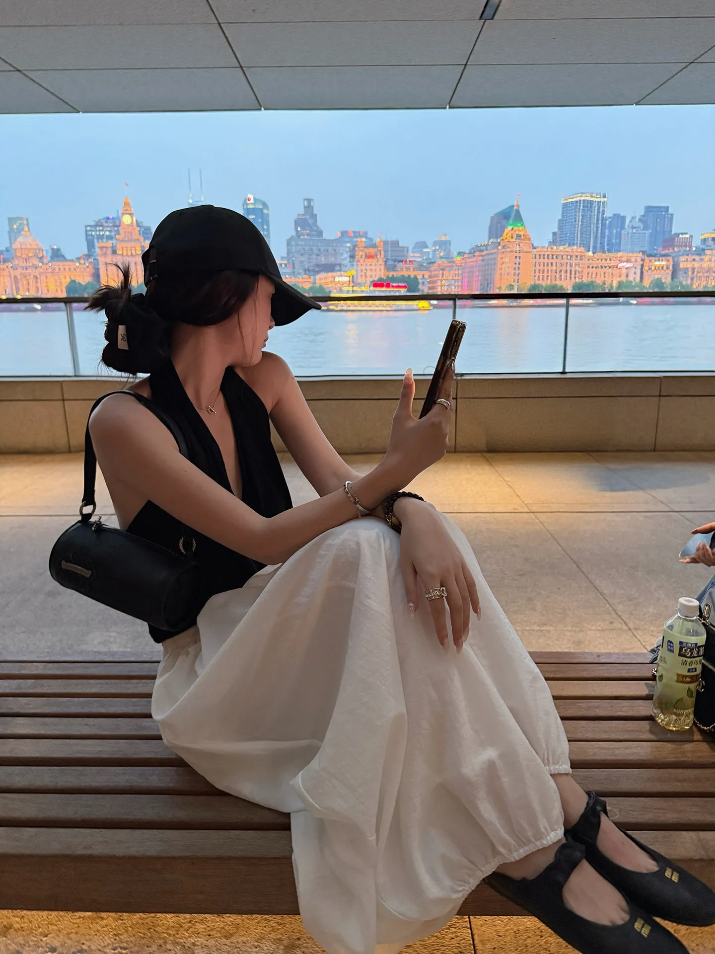 はかまパンツとは？スタイリッシュな涼感デザインで夏を快適に