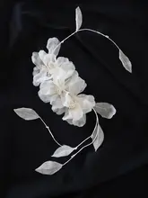米白色の大きな手作り花のヘッドドレス【結婚式用・フォトシューティング対応】