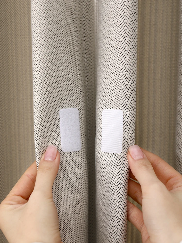 防光磁気吸着カーテン隙間用クリップ：漏光防止とマジックテープ固定の実用性