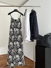 ロマンティックな雰囲気の刺繍キャミソールワンピース【夏用・リゾートスタイル】