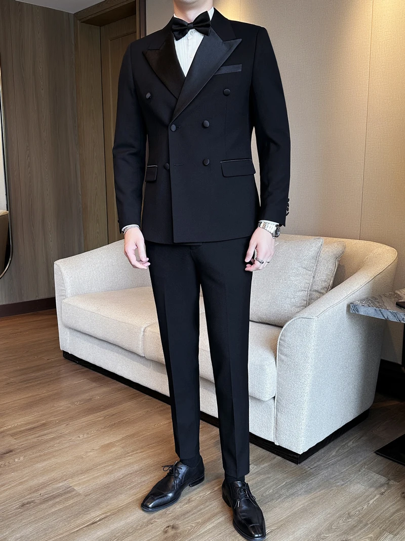 結婚式に着る男性のカジュアルスーツ、どう選ぶべきか？
