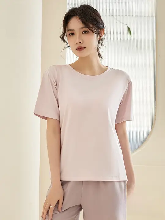 夏用ブラ付きクルーネックTシャツ【短袖・ウェア・極上の柔らかさ】