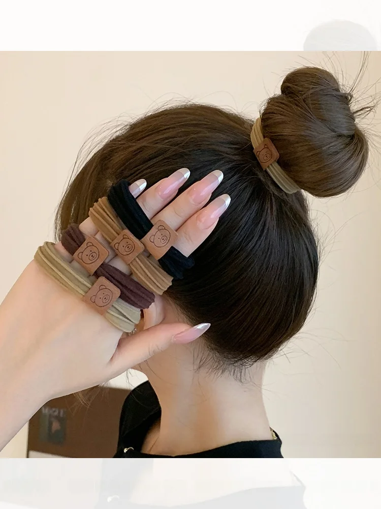 高弾力マルチヘアゴム：崩れにくいヘアアレンジの実用性と耐久性を検証