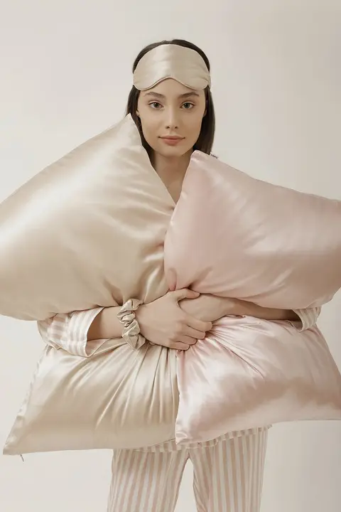 白鹅绒使用！シルク製枕カバー【上質な美顔枕用・単品】