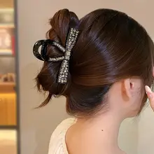 リボン型ヘアクリップ【豪華なビジュー付き・シンプルデザイン・後頭部用】