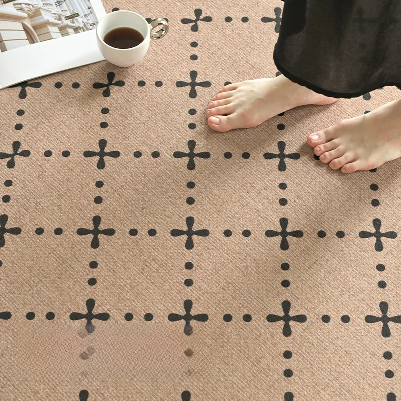 6畳ラグの大きさとデザイン：フレンチスタイルのヴィンテージ風リビングルーム用ラグの実用性解析