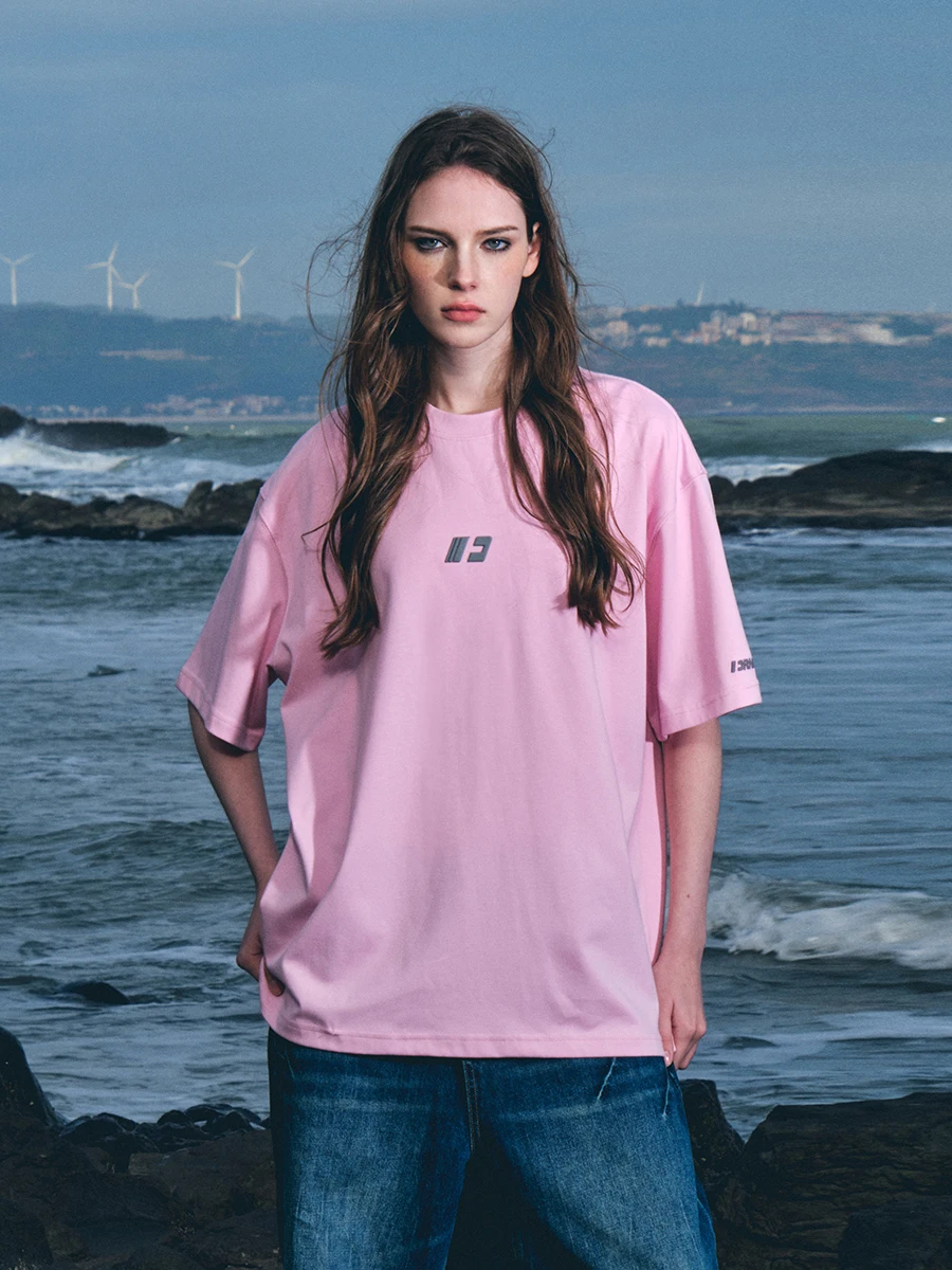 夏の日常に欠かせない1枚は、クールな速乾Tシャツを選ぶべき？