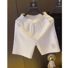 刺繍デザインのカジュアルショートパンツ【フィット・夏用・男性向け・立体感】