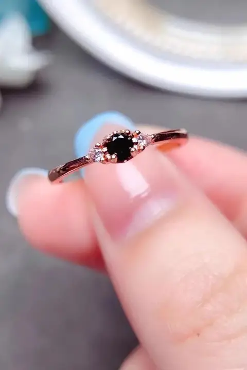 S925シルバー製 ブラッククリスタル開口デザインリング【シンプル・女性用】