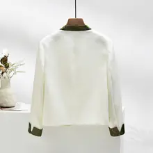知的でエレガントな中式デザインの盤扣ショートジャケット【花柄・長袖】