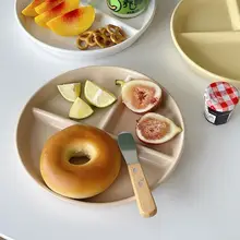 シンプルマット仕上げの円形トリプルディッシュ【フルーツ・朝食・子供用】（セットアップ対応）