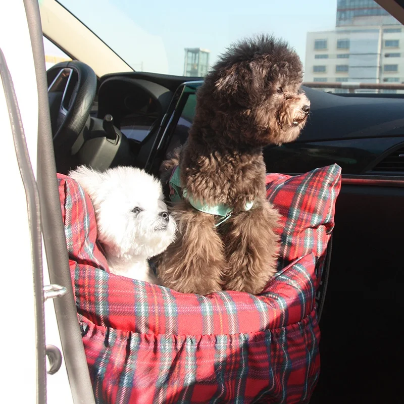 blueport 車載用犬用ベッド：災害時における安全な避難スペースの実現
