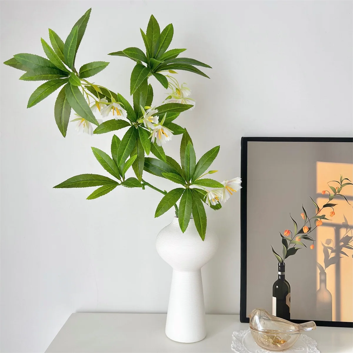 セラミック花瓶【北欧風・インス風・観葉植物用・飾り用デスクアクセサリー】の選び方と実際の使い方