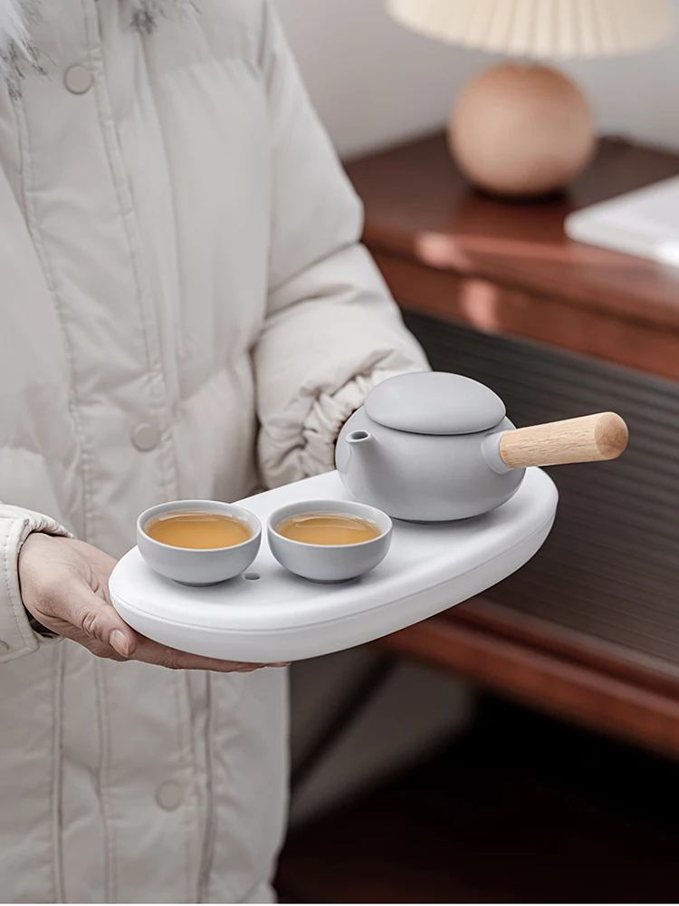 おうち時間を豊かにするおすすめアイテム｜洗えるラグと茶具セットの実際の効果を徹底解説