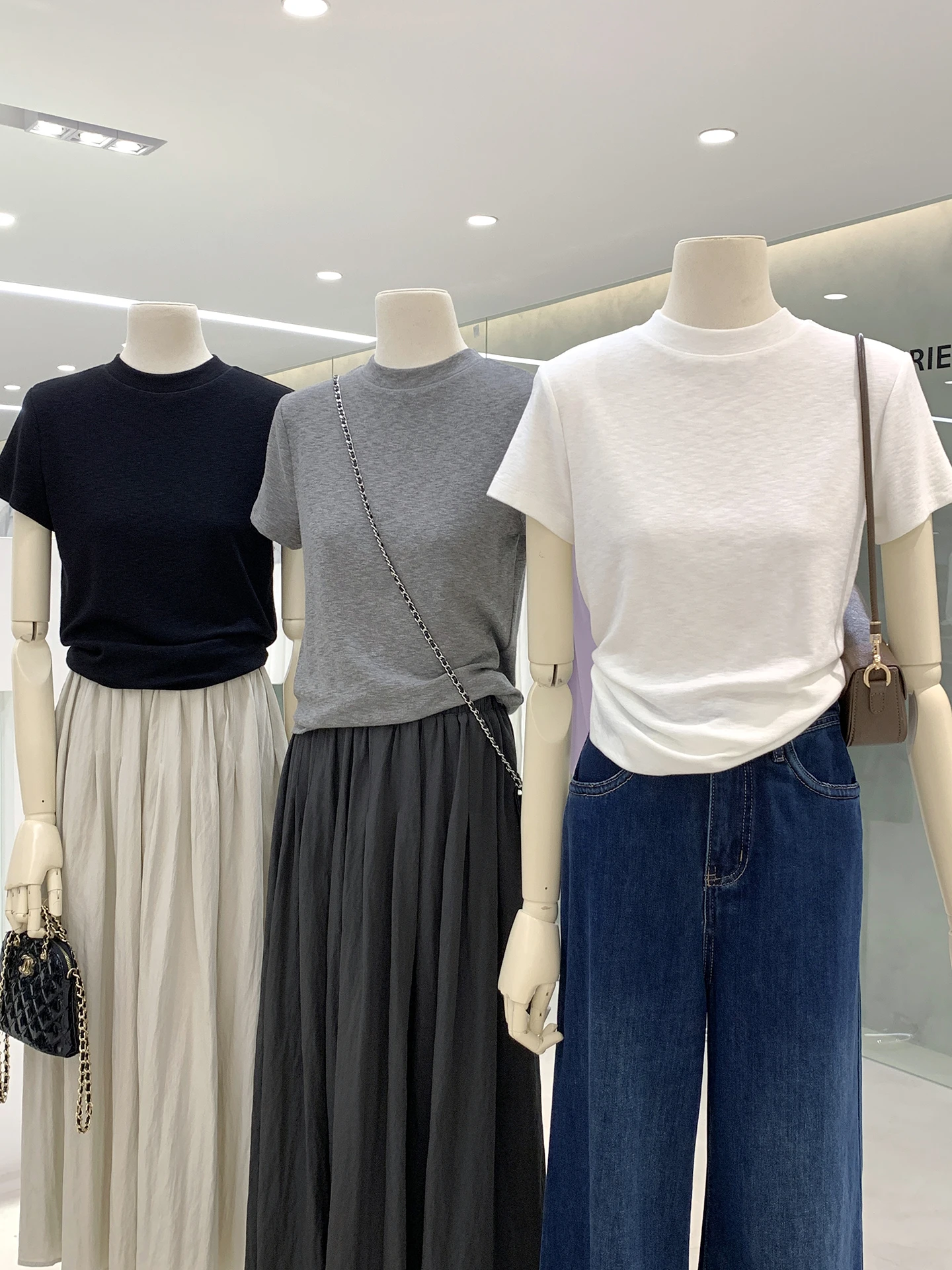 50代ファッションの選び方｜体のラインを意識した完全ガイド