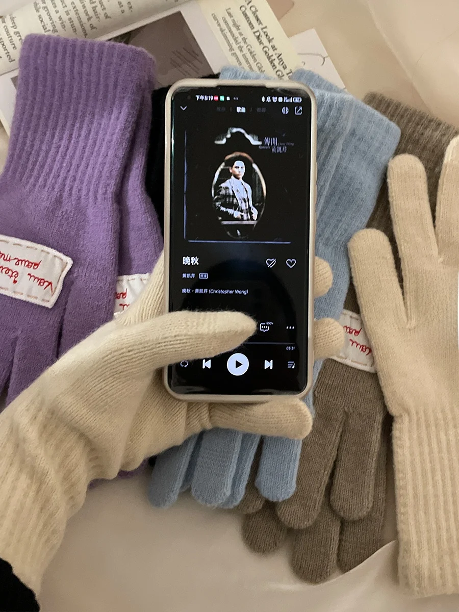 可愛いデザインの冬用スマートフォン対応手袋【編み物風・フルフィンガー・防寒】の使い方と効果