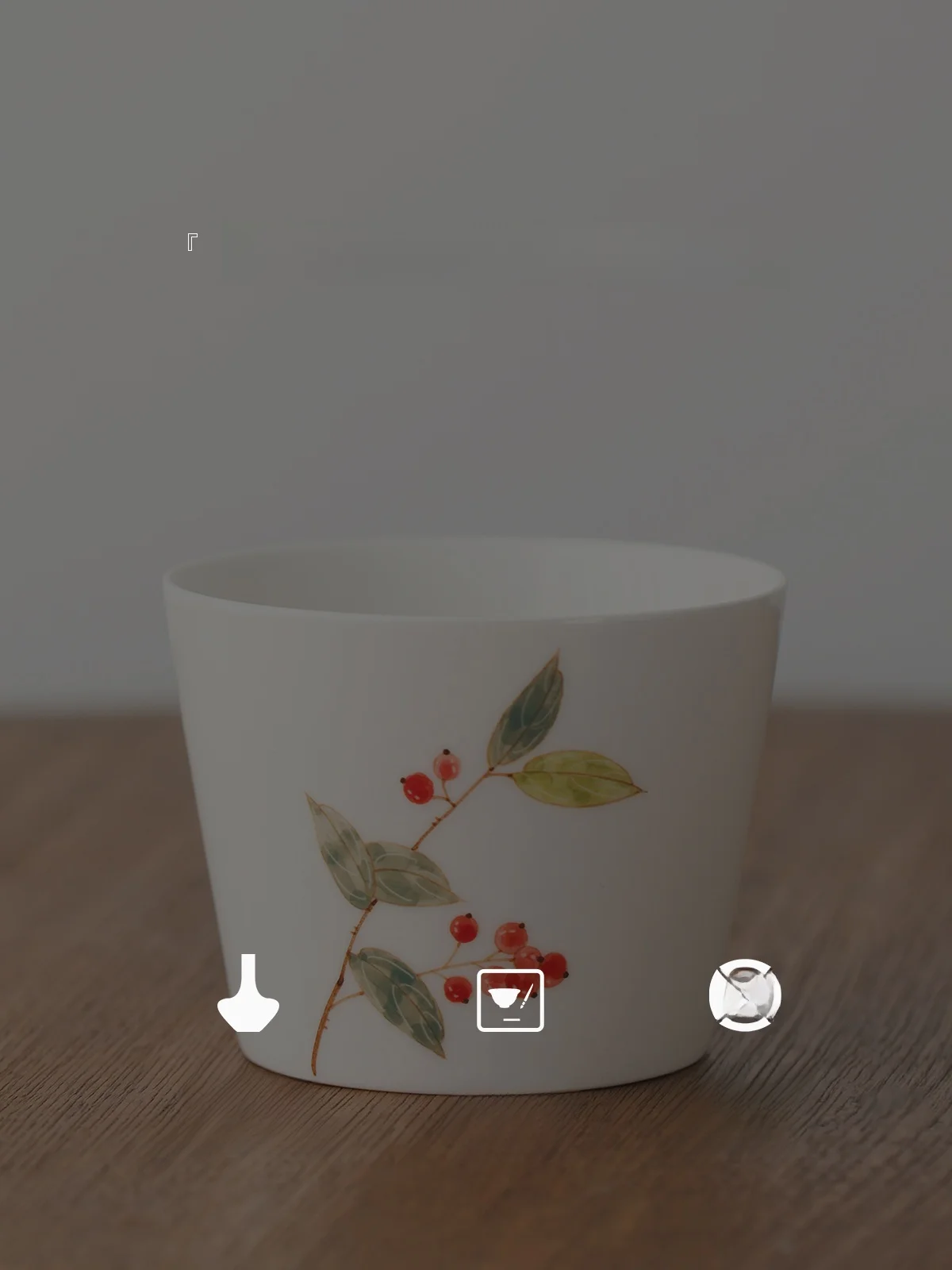 モカ色のカフェライフを彩る、手描き陶器のフルーツカップは本当におすすめ？