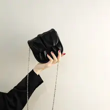 デザイン性の高い女性用ミニショルダーバッグ【チェーン付き・皺加工】
