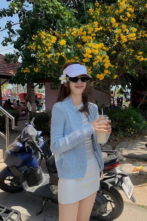 ボタニカルデザインの粗ニットカーディガン【長袖・ジッパー付き・春用】