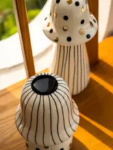 スチール製 マッシュルームデザインの陶器置物【子供部屋・シンプルモダン・インテリア装飾】