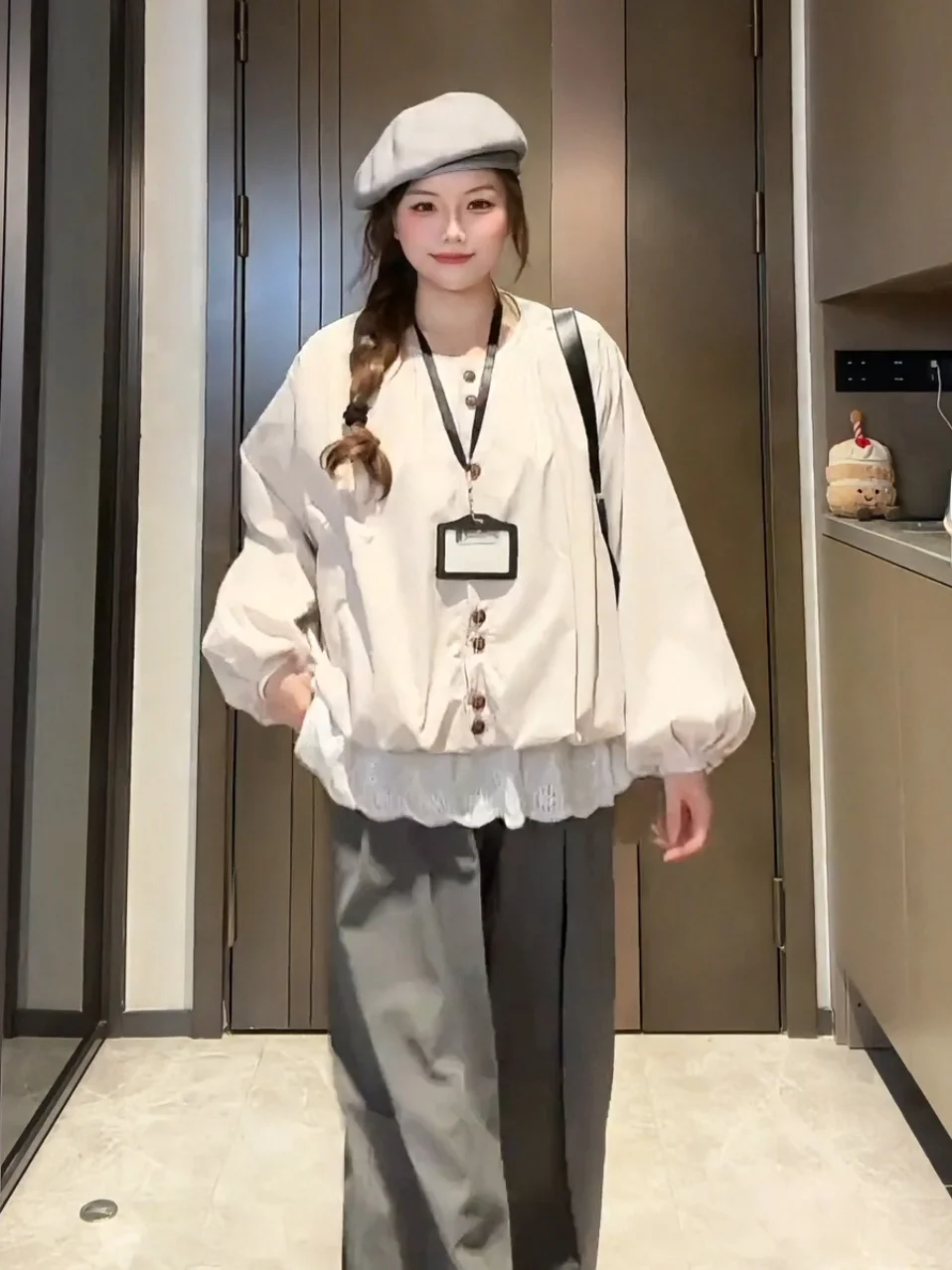 イエベ秋の春コーデにぴったり？グレーワンピースとワイドパンツのセットアップで失敗しない着こなしとは