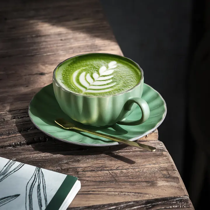 ヴィンテージ風の高級マット陶器カフェカップ【デリケートなティーカップ＆ソーサー】（セットアップ対応）
