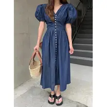 カジュアルカラーのワンピース