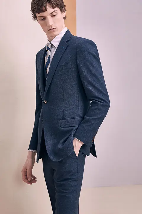 深い青のウール製ビジネススーツ【男性用・フォーマル・おしゃれ】（セットアップ対応）
