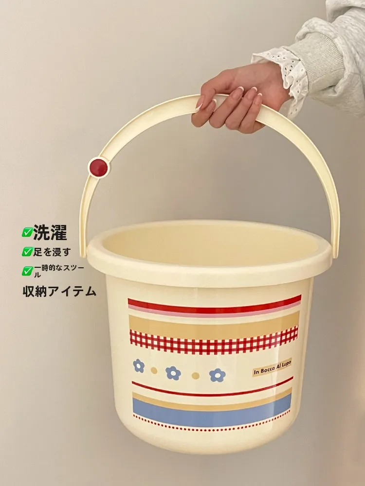 洗車バケツをどう選ぶ？かっこいいデザインと実用性のバランスが鍵になる