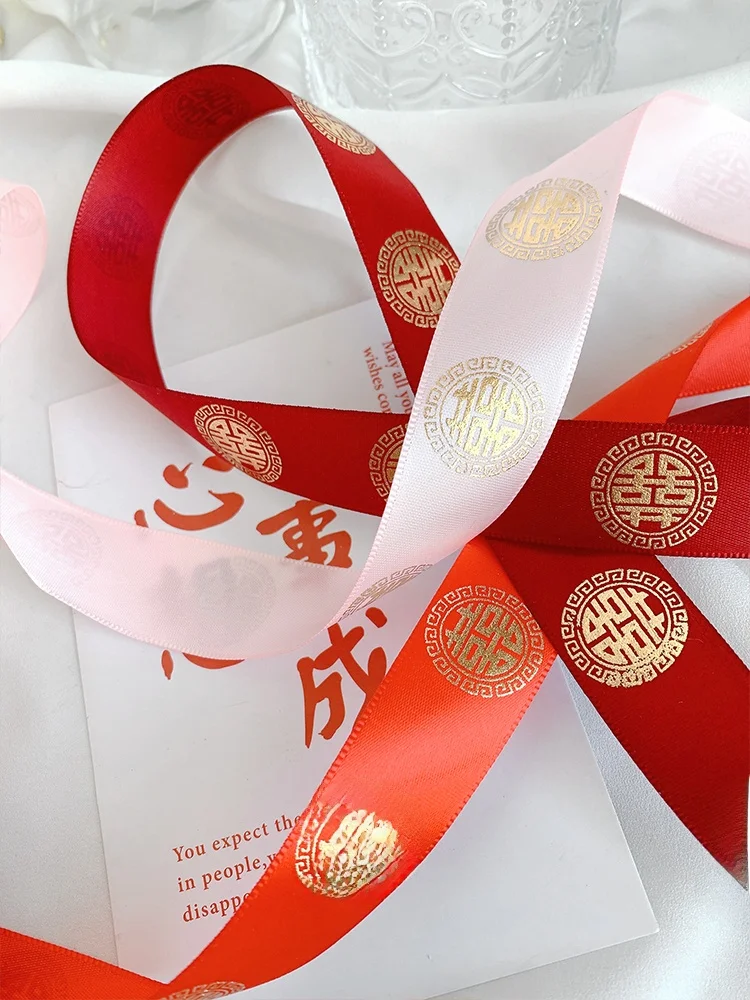 華やかな金箔リボン付きフラワーデザインギフトボックス：プチギフトや誕生日プレゼントに最適な手作りDIY用包装