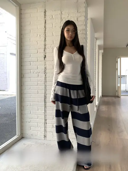 春にぴったりな粗いストライプのカジュアルワイドパンツ【フィット・ロング丈】（セットアップ対応）