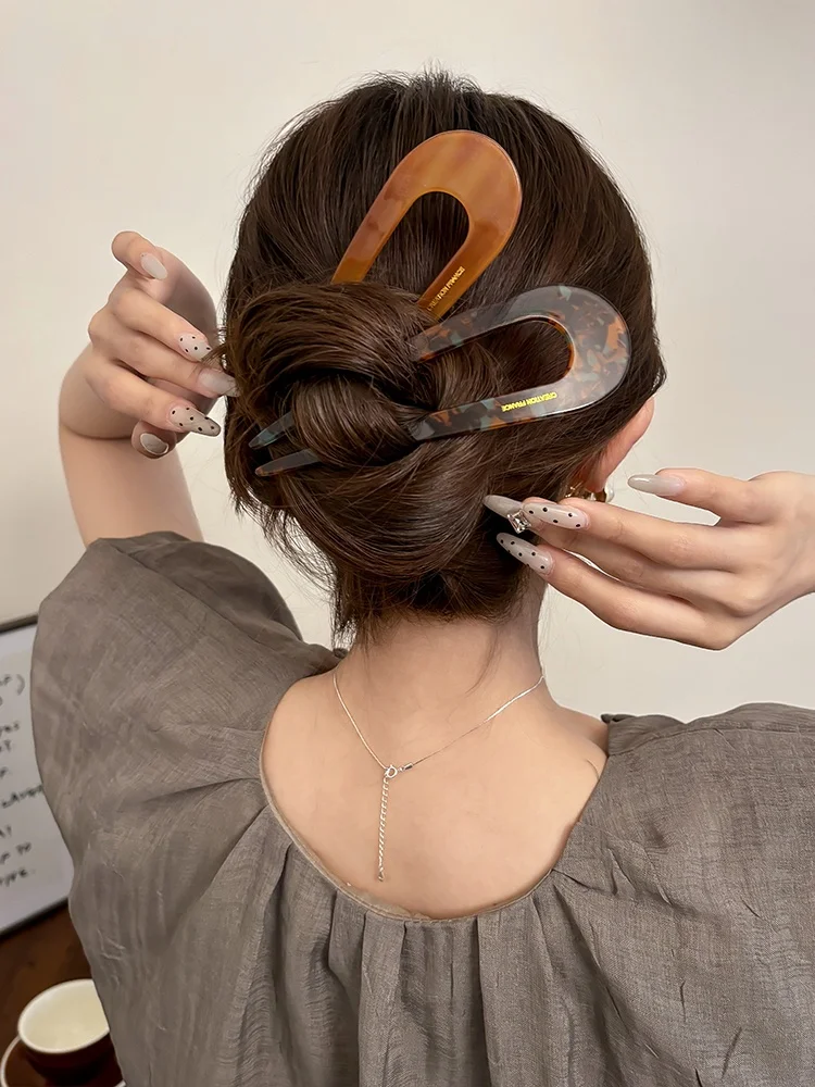 酢酸製U字型ヘアピン：不器用でも簡単なワンサイドヘア留め方の実用ガイド