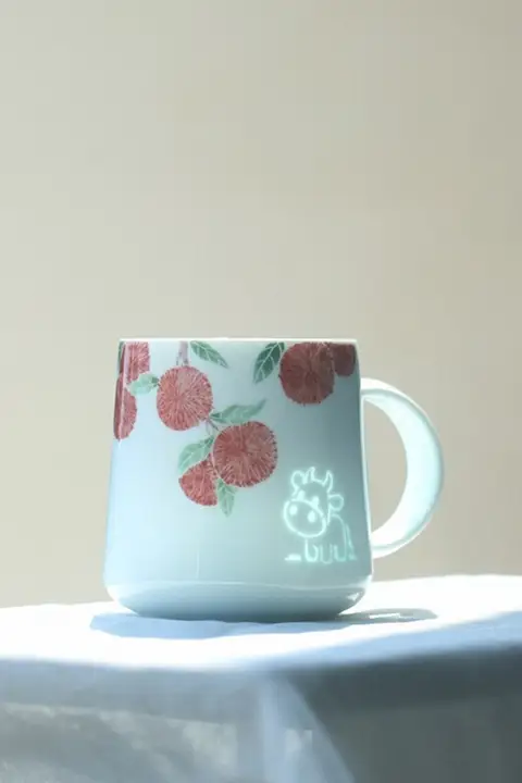 手描き景德鎮陶器牛マグカップ【高級ギフト・美しいデザイン】（セットアップ対応）