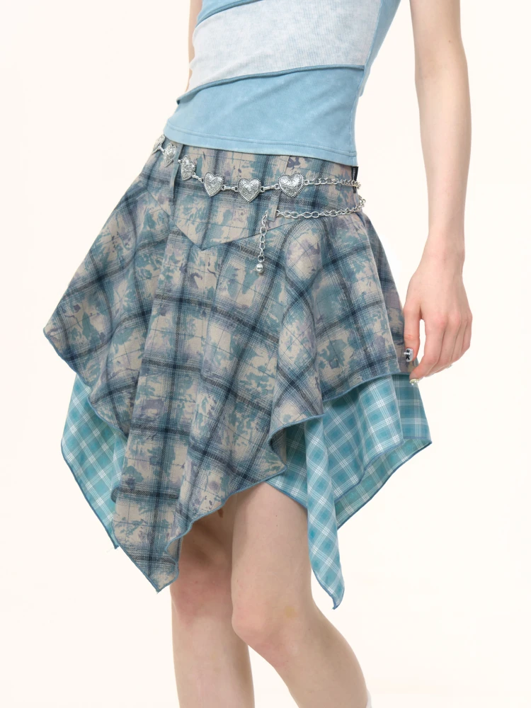 不規則なパッチワークデザインのブルーチェックハイウエストミニスカート【夏用・女性用・スリムシルエット】（セットアップ対応）