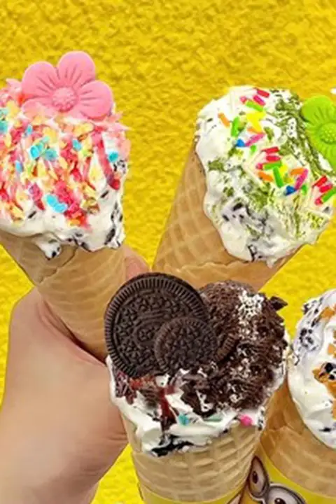 アイスクリームデコレーション用ピンク桜クッキークランブル【コーン型・バター風味・スイーツトッピング】