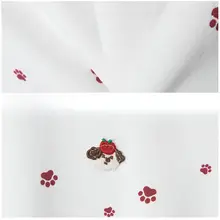 犬の足跡プリントの肩出し短袖Tシャツ【レディース・夏季用・クルーネック・スリムフィット】