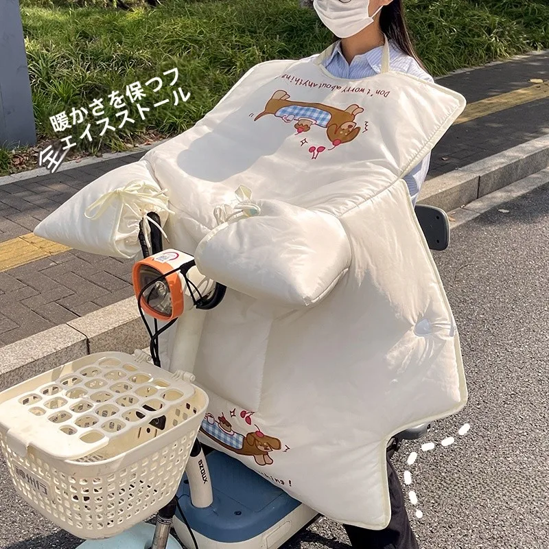 可愛い電動バイク用風防カバー：保温・厚手・防風防雨機能を実証