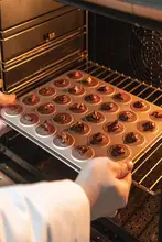 クッキー型 チョコレート用ベーキングトレイ【マカロン型・シリコン製・非粘着タイプ】