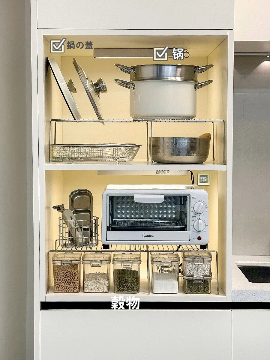 ラック型 コンロ下 収納 グッズ：キッチン下水槽用伸縮式ステンレス収納ラックの実用性と設置ガイド