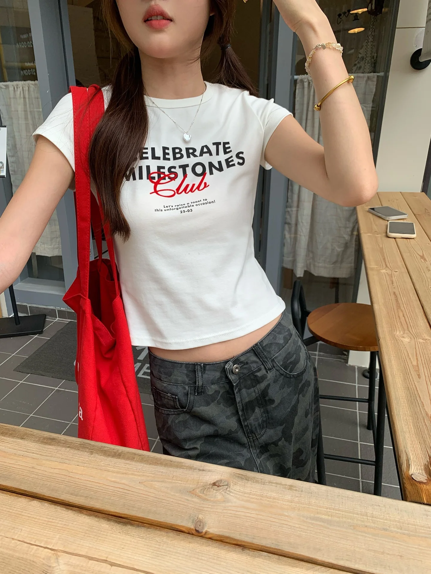夏用 正肩短袖Tシャツ【ラウンドネック・プリントデザイン・スリムフィット】