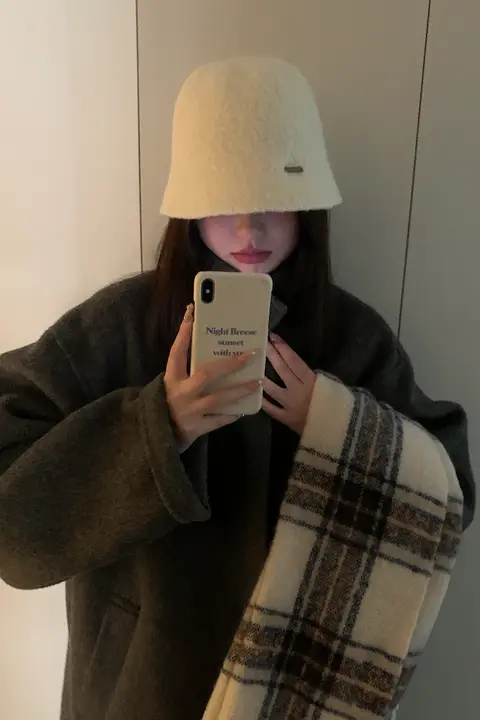 白黒 無地 羊羔绒の柔らかいバケットハット【冬用・保温性・フィット感】